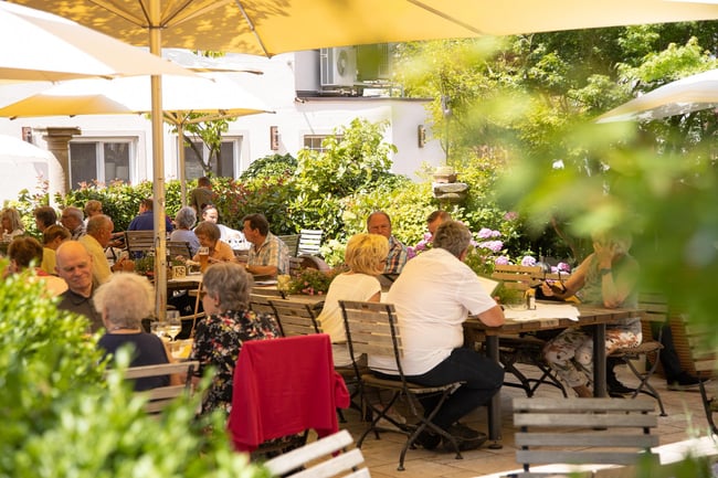 Hirschen_Gaienhofen_Biergarten